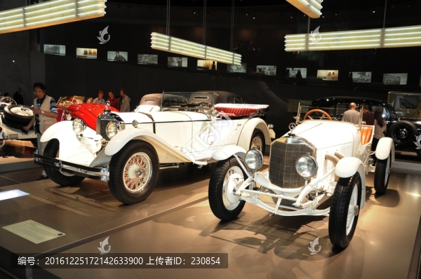 奔馳汽車博物館