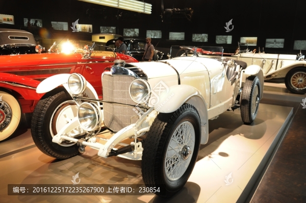 奔馳汽車博物館