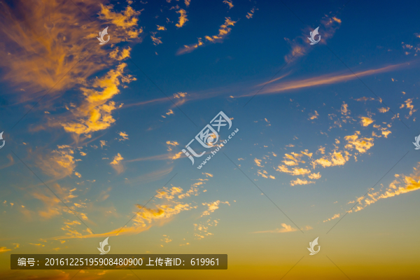 天空晚霞