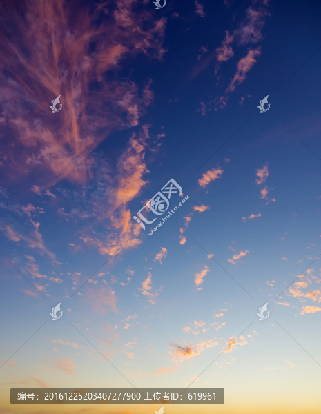 晚霞天空,火燒云