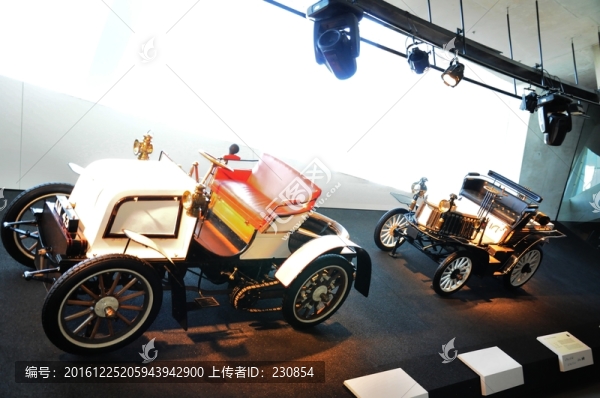 奔馳汽車博物館