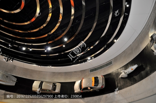 奔馳汽車博物館