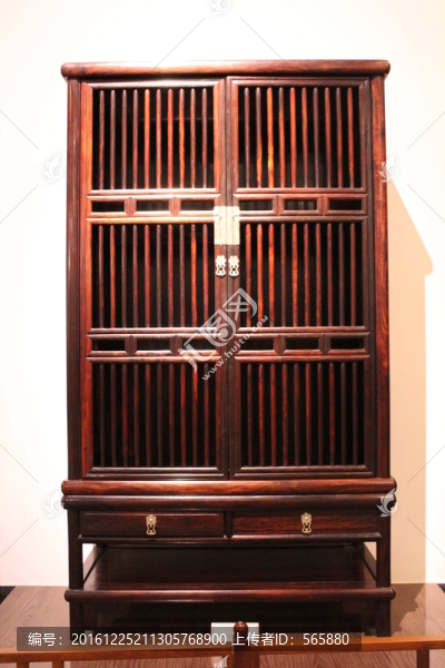 紫檀,欞門柜格