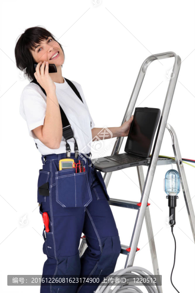 女技師電話