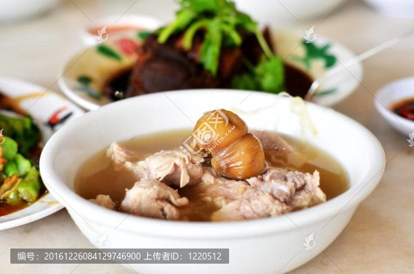 肉骨茶