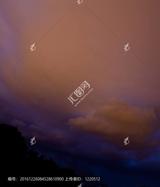 多云的天空