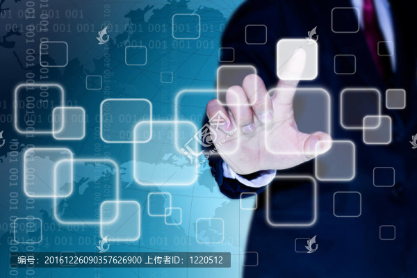 商人手推觸摸屏界面上的按鈕