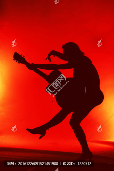 女人與吉他剪影