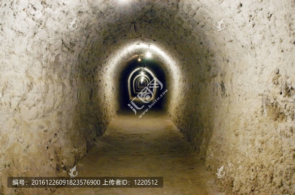 在羅馬尼亞圖爾達(dá)鹽礦長廊