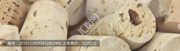 傳統(tǒng)的葡萄酒瓶塞散