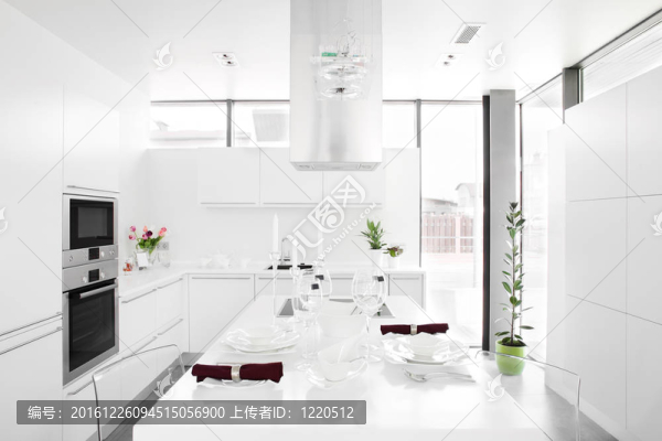 白色的廚房