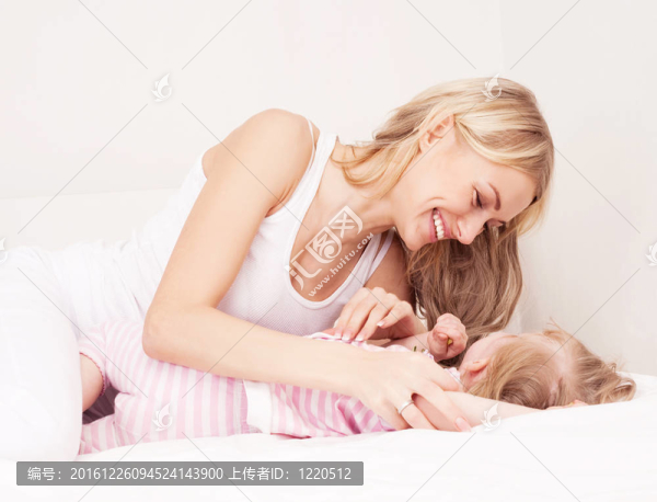 母親和女兒