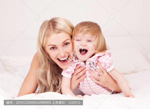 母親和女兒