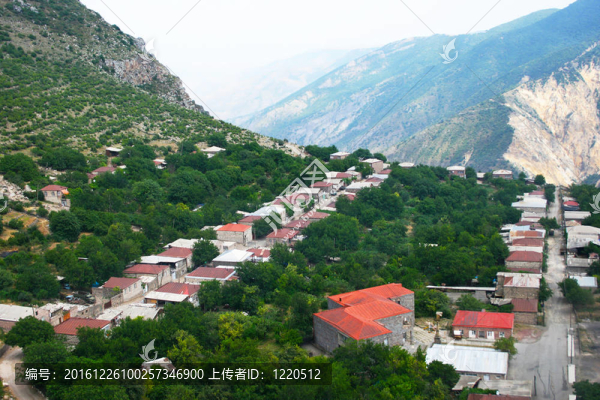 從海拔看山峰村