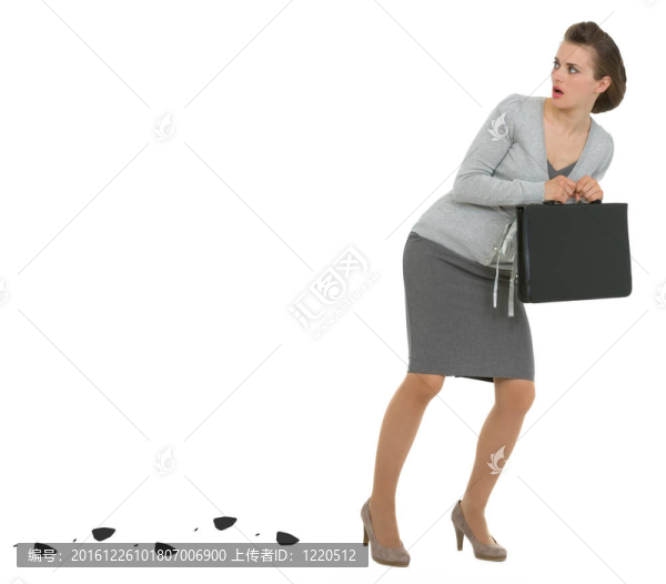 偷偷的商業(yè)女人與公文包離開痕跡
