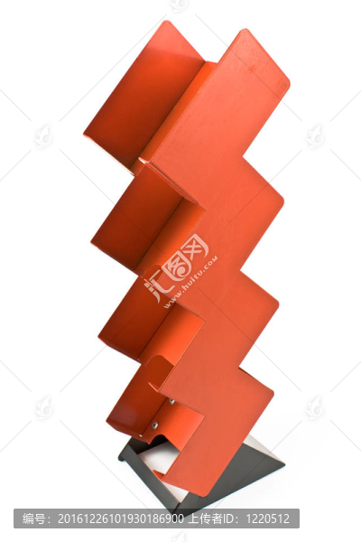 紅色的金屬架