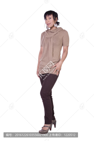 美麗的女孩站起來