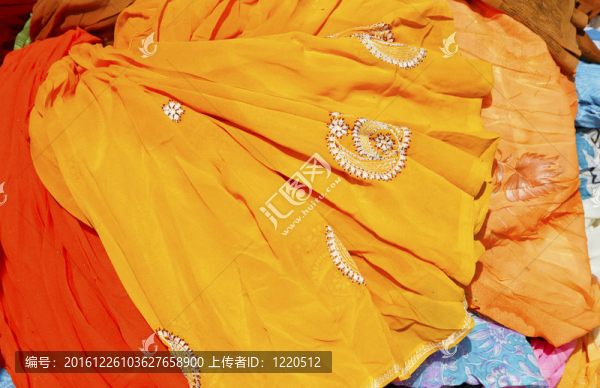 在Dhobhi,Ghat衣服的顏色