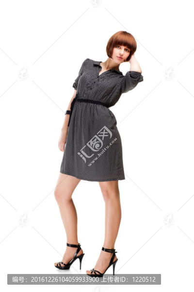 一個(gè)自信的年輕女性的完整肖像