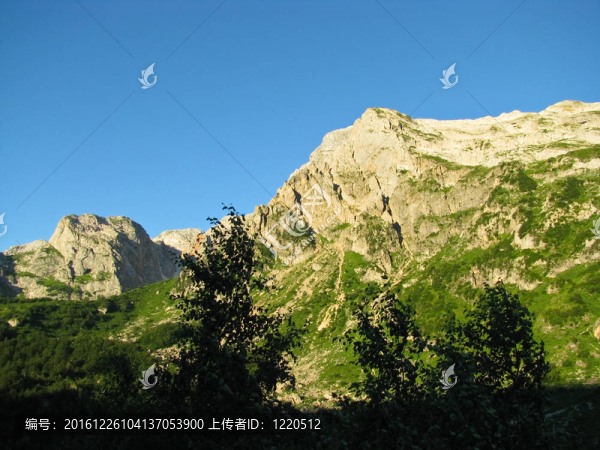高加索自然保護(hù)區(qū)壯麗的山岳風(fēng)光