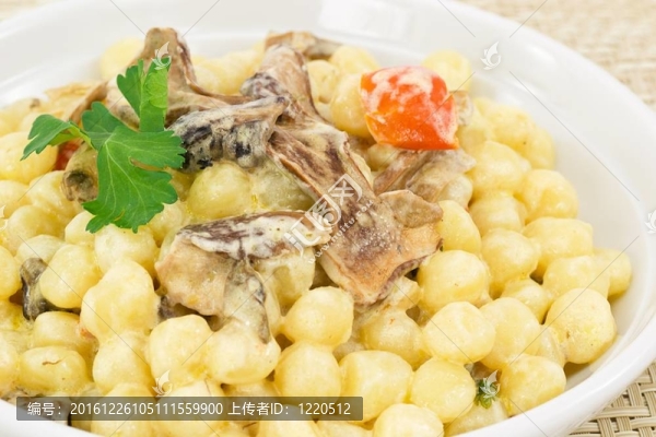 野生蘑菇團子