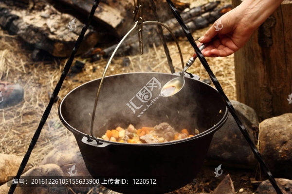 鍋著火了