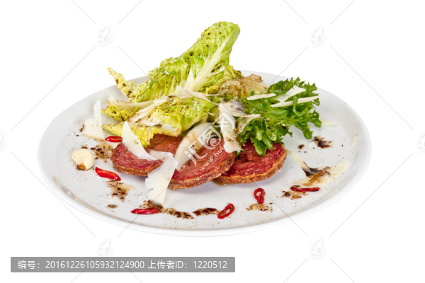 油炸香腸沙拉；酸奶油沙司生菜