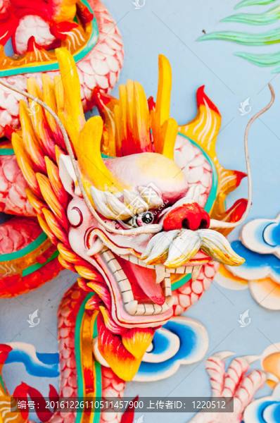中國(guó)龍的雕像