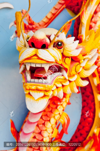 中國(guó)龍的雕像