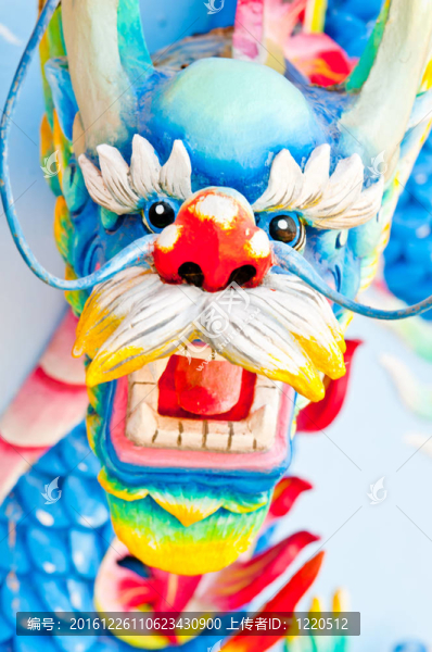 中國龍的雕像