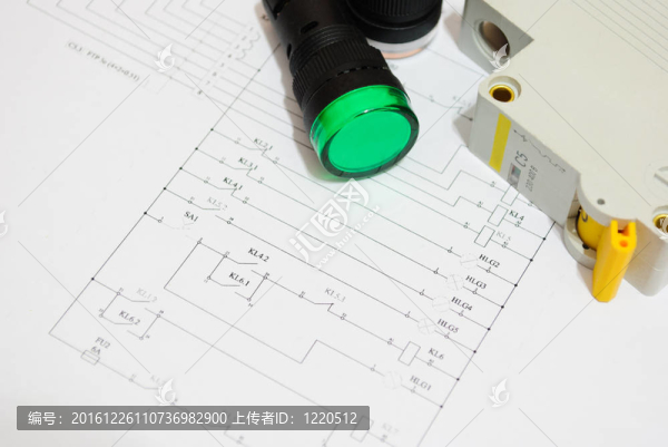 電氣保險(xiǎn)絲LED指示燈上的電氣接線圖。