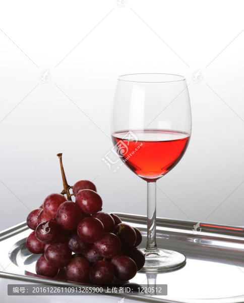 紅酒配葡萄