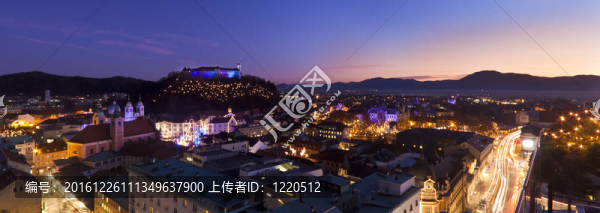黃昏盧布爾雅那全景。