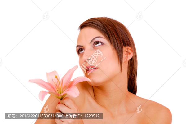 美麗的女人與花孤立的白色
