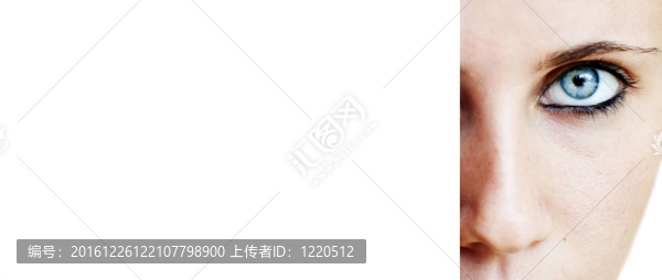 一個(gè)有白色背景的女孩的眼睛