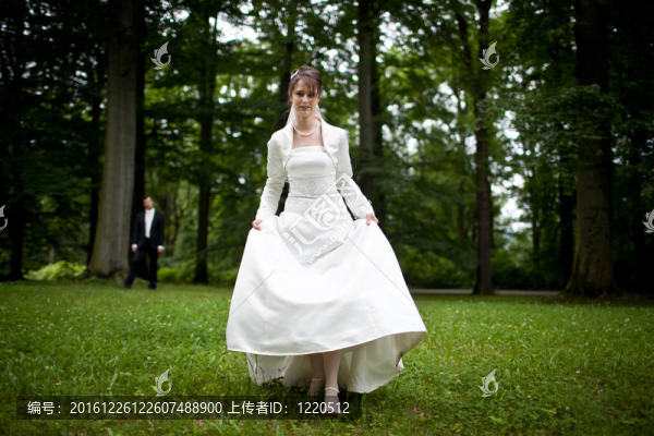 新婚夫婦新婚新婚新郎和新娘在婚禮當(dāng)天