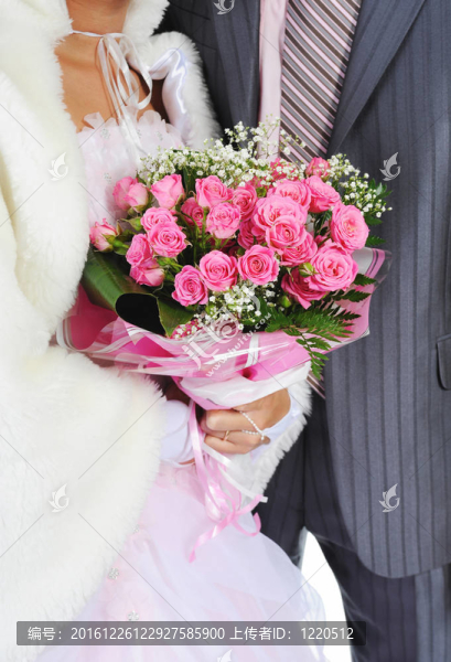 帶著花束結婚