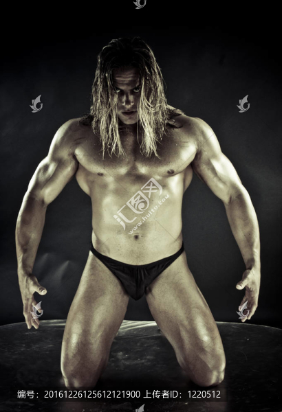 肌肉發(fā)達(dá)的男人