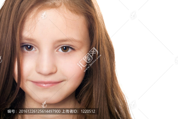 漂亮的小女孩特寫肖像。分離
