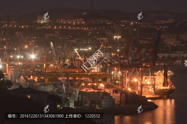 夜城-海參崴；海港