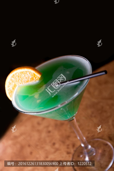 綠色的雞尾酒