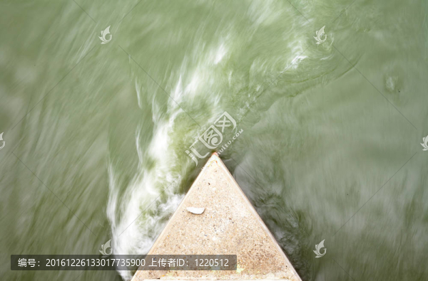 湍急的水流