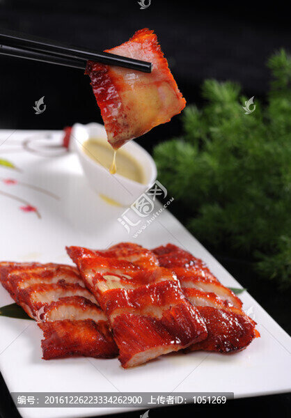 鵝肝醬拼烤肉