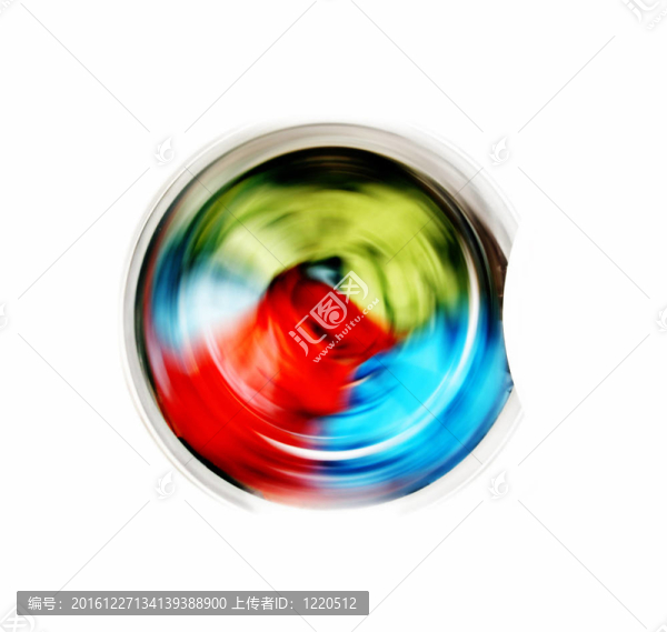 衣服在洗衣
