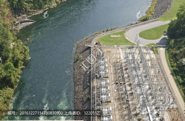 發(fā)電廠與河流