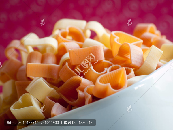 心形的面條