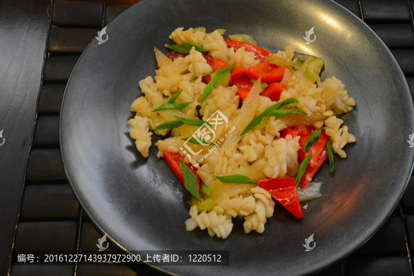 魷魚芹菜