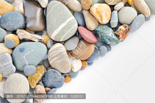 一堆卵石孤立