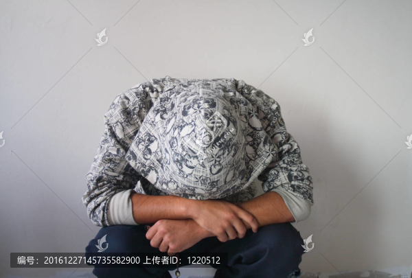 fustrated年輕人