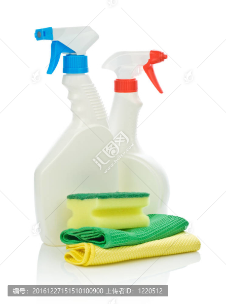 清洗兩噴霧瓶和飾品